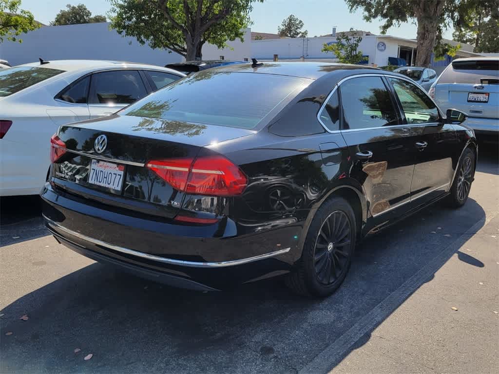Thumbnail: 2016 Volkswagen Passat - 7