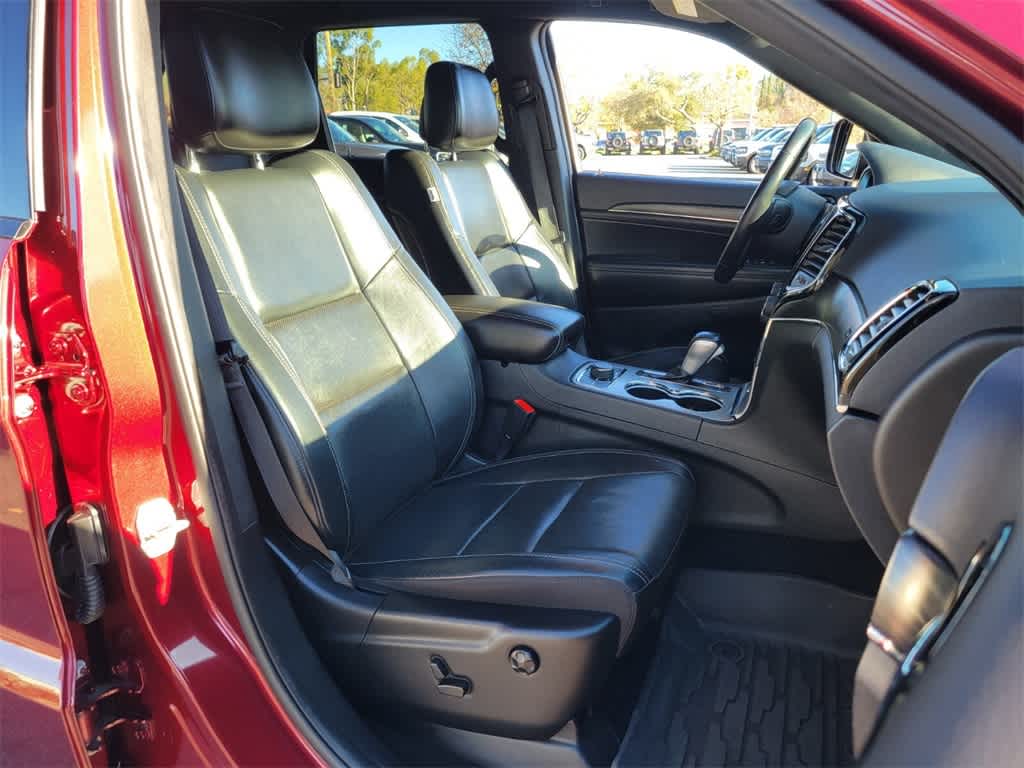 Thumbnail: 2021 Jeep Grand Cherokee - 14