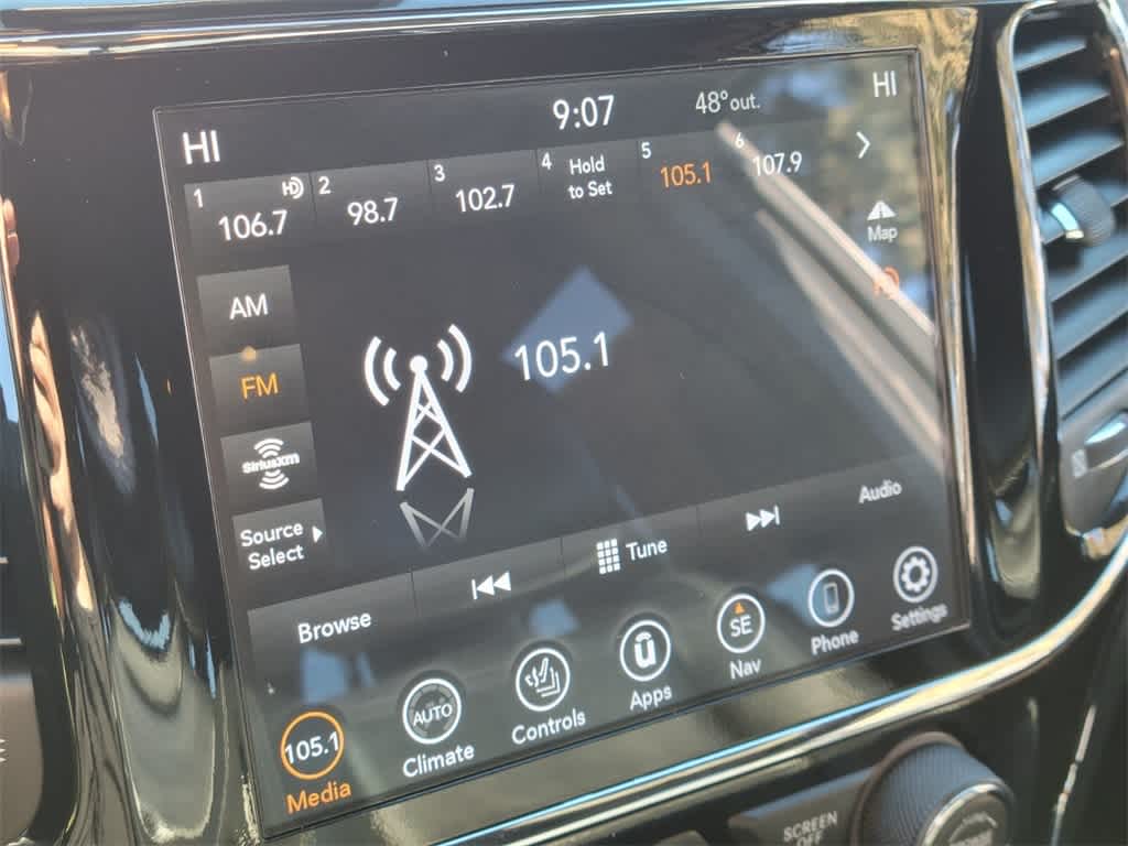 Thumbnail: 2021 Jeep Grand Cherokee - 21