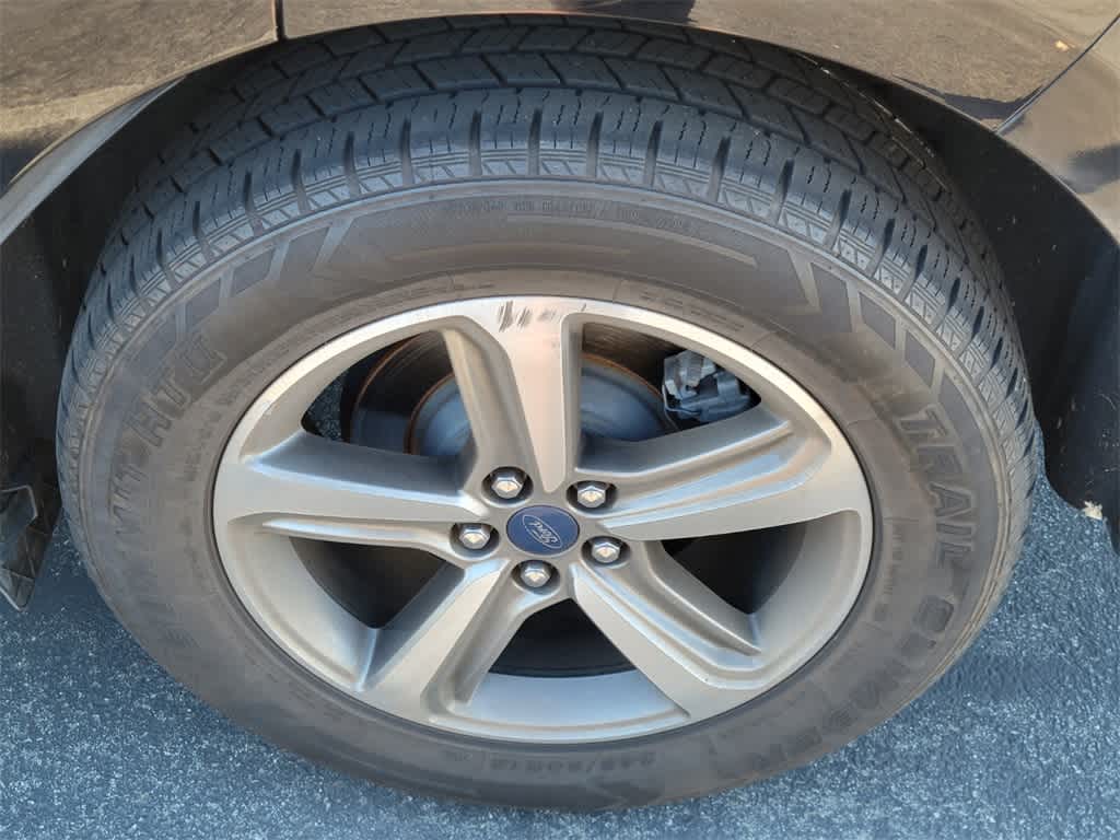 Thumbnail: 2019 Ford Edge - 4