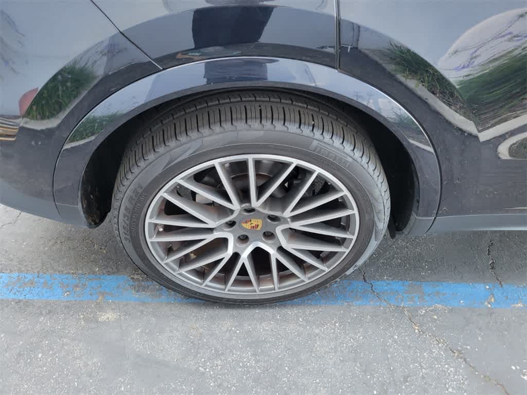 2021 Porsche Cayenne  9