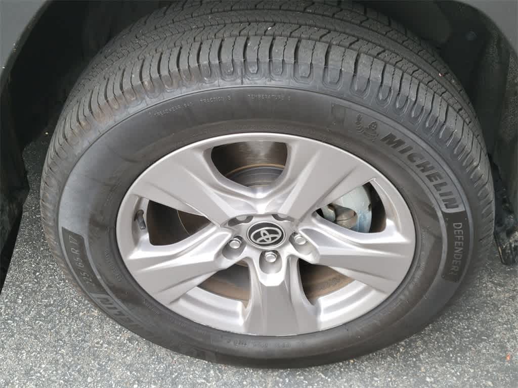 Thumbnail: 2023 Toyota RAV4 - 10