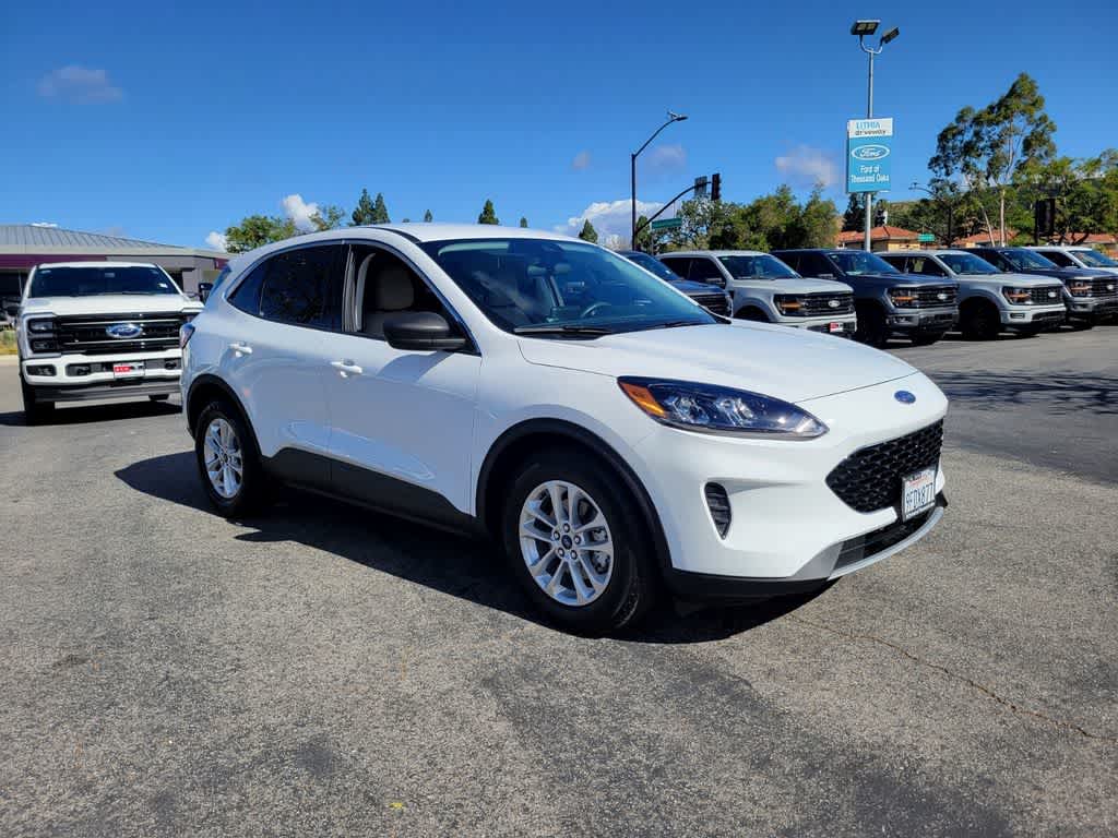 Thumbnail: 2022 Ford Escape - 8