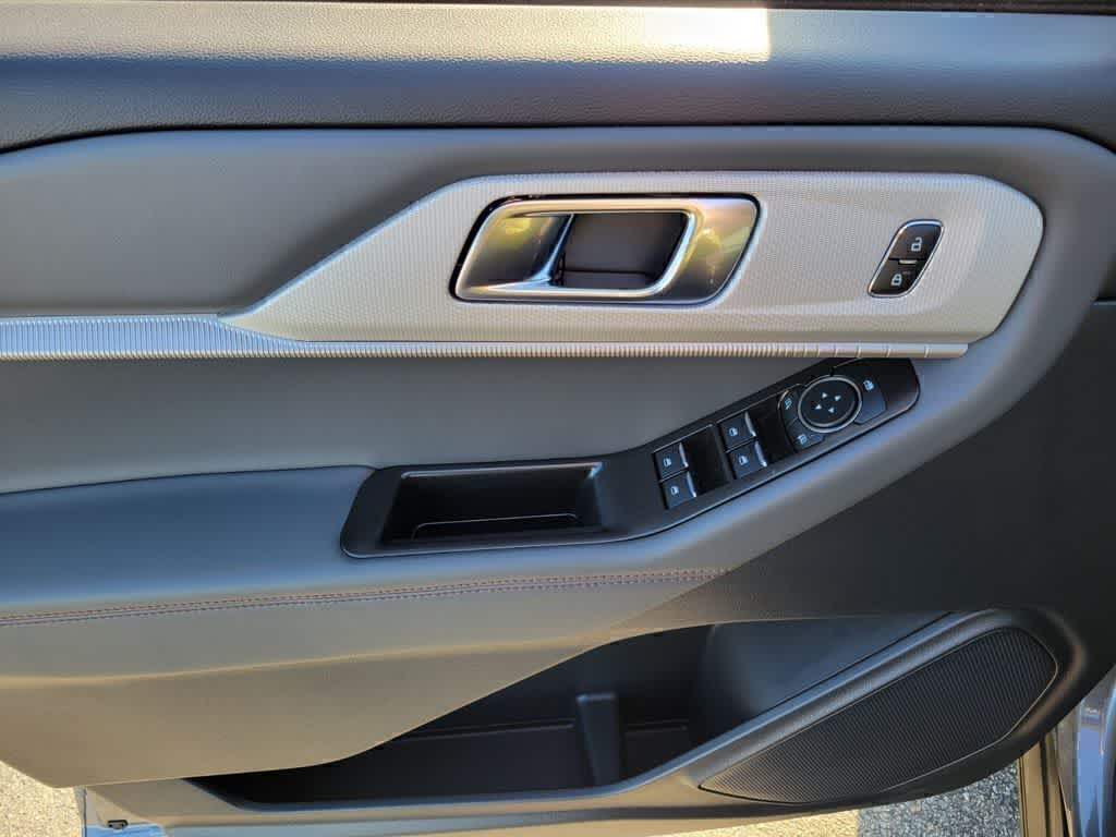 Thumbnail: 2026 Ford Explorer - 17