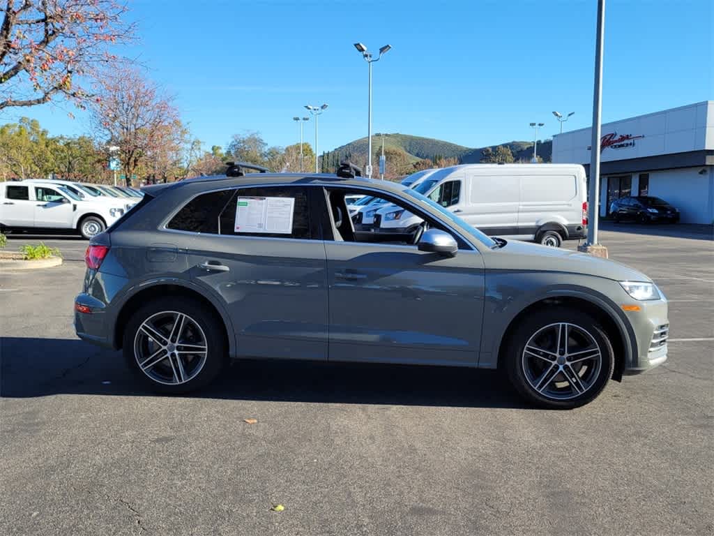 Thumbnail: 2020 Audi SQ5 - 6