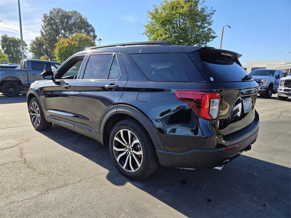 Thumbnail: 2022 Ford Explorer - 3