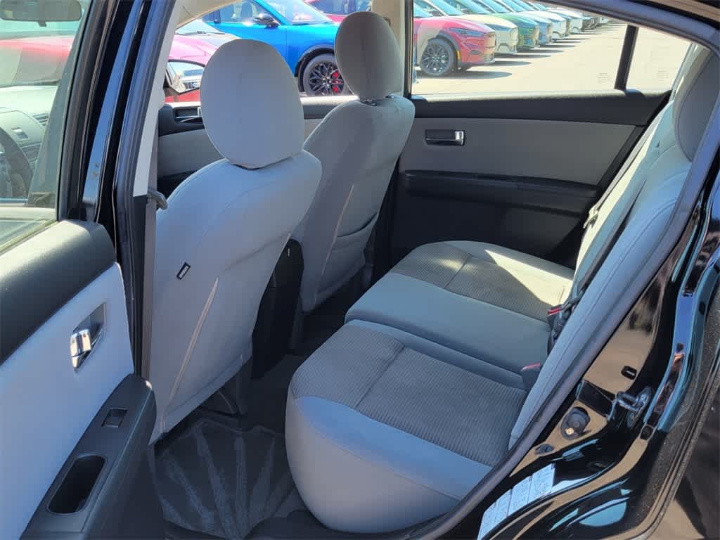 Thumbnail: 2011 Nissan Sentra - 11