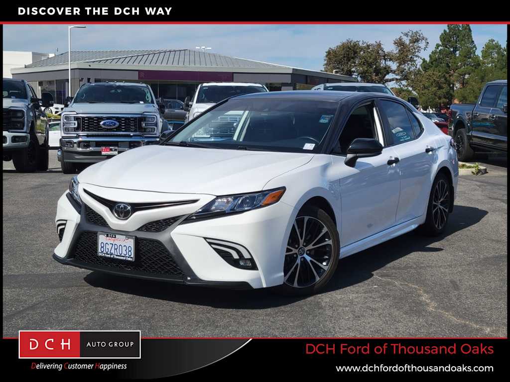 Thumbnail: 2019 Toyota Camry - 1