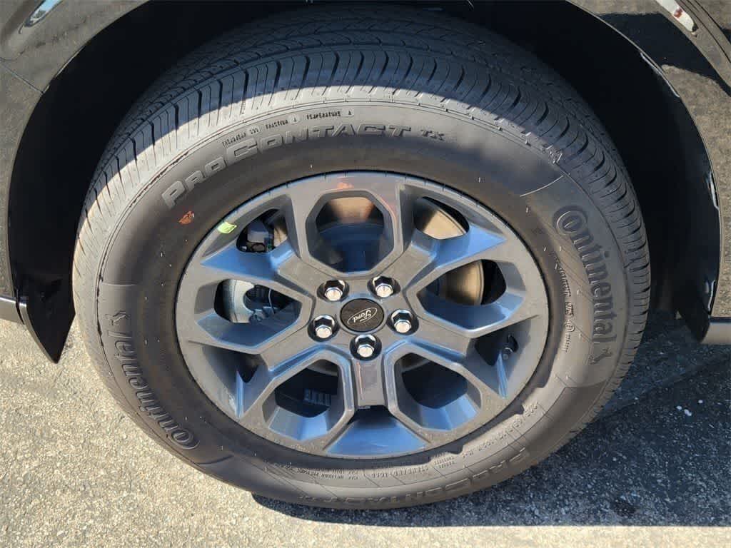 Thumbnail: 2025 Ford Maverick - 9