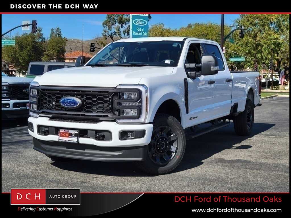 2025 Ford F-350 Truck Crew Cab 