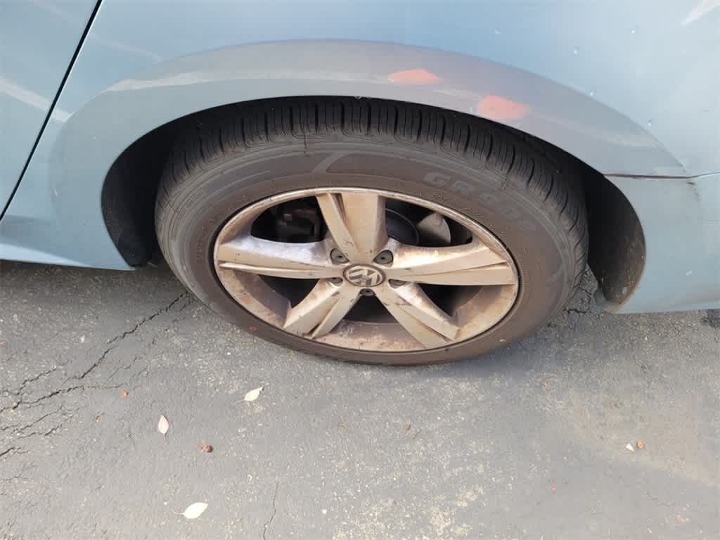 Used 2012 Volkswagen Passat SE Sedan