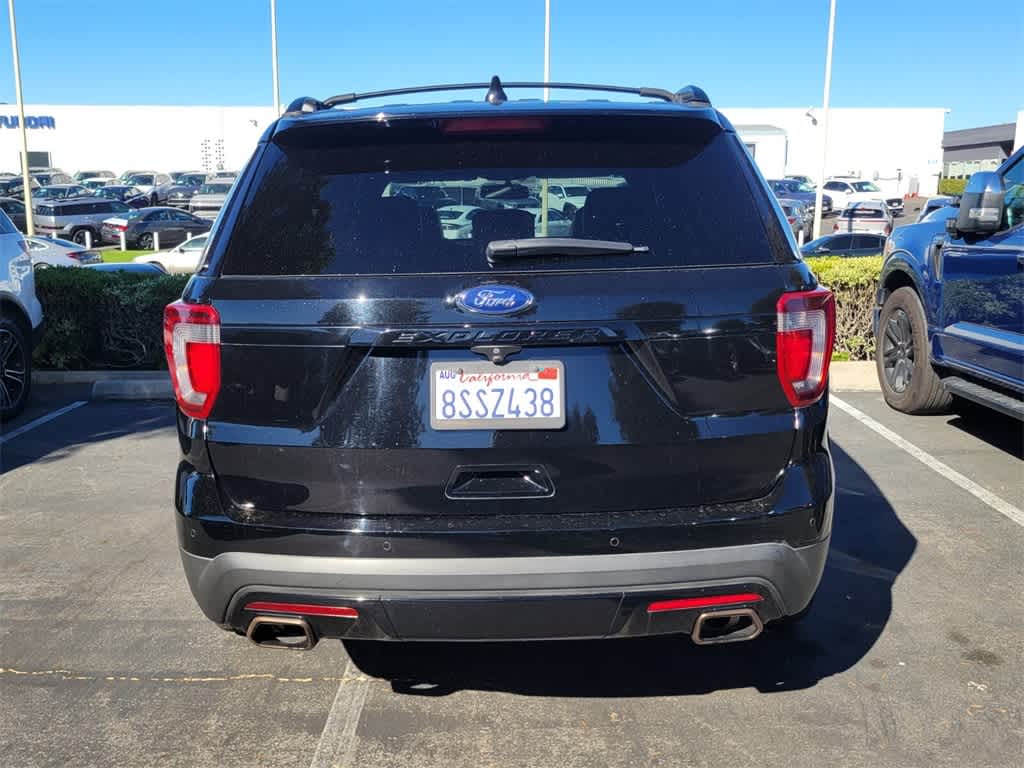 Thumbnail: 2017 Ford Explorer - 5