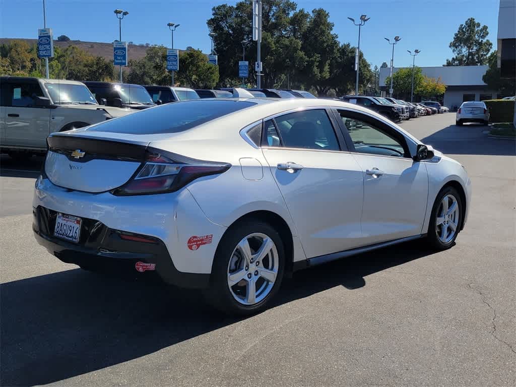 Thumbnail: 2017 Chevrolet Volt - 6