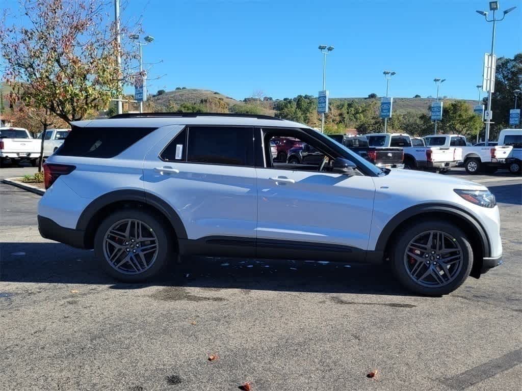 Thumbnail: 2026 Ford Explorer - 6