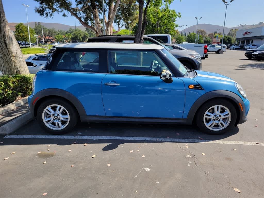Thumbnail: 2013 MINI Cooper Hardtop - 7