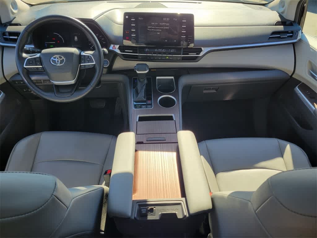 Thumbnail: 2021 Toyota Sienna - 11