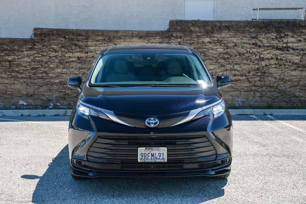 Thumbnail: 2024 Toyota Sienna - 2