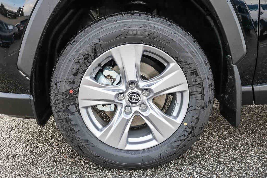 Thumbnail: 2025 Toyota RAV4 - 11