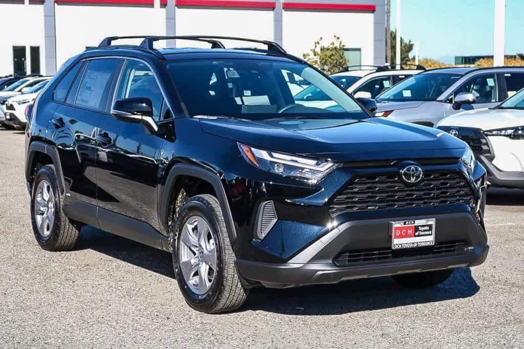 New 2025 Toyota RAV4 Hybrid XLE SUV
