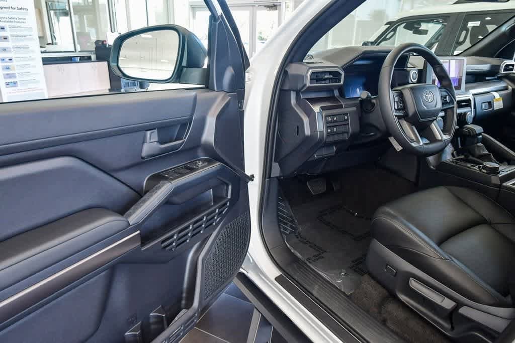 Thumbnail: 2025 Toyota 4Runner - 23