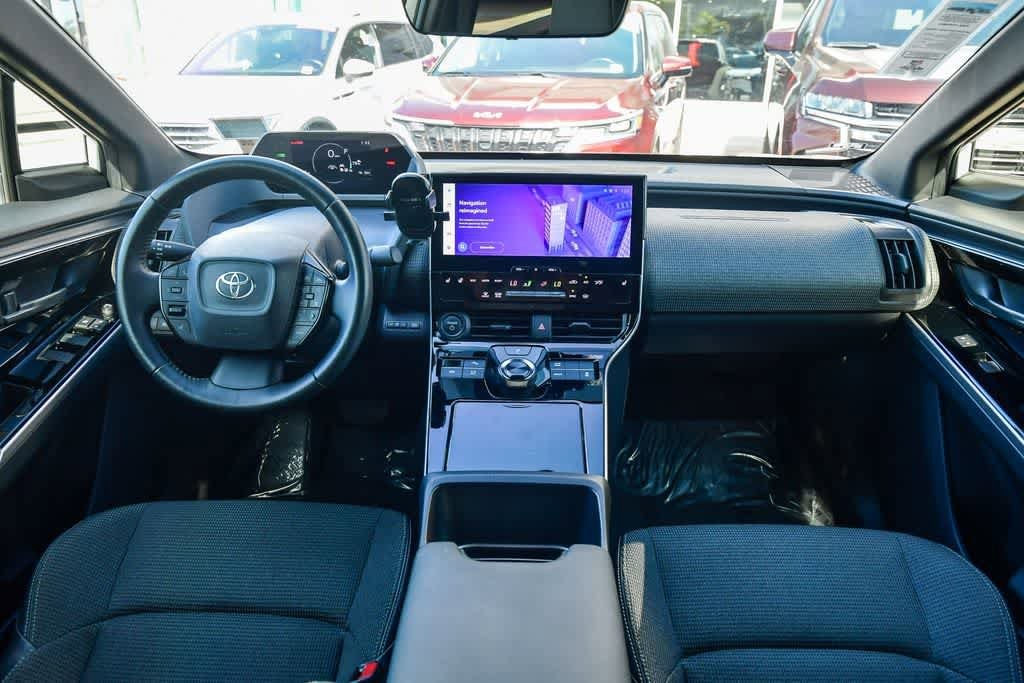 Thumbnail: 2023 Toyota bZ4X - 14