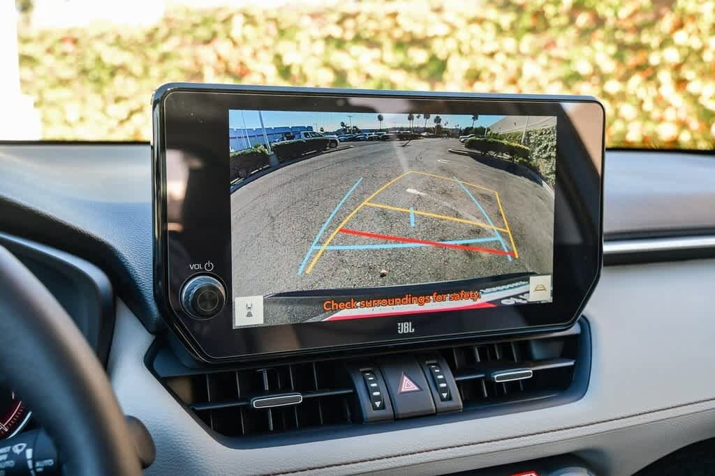 Thumbnail: 2025 Toyota RAV4 - 25