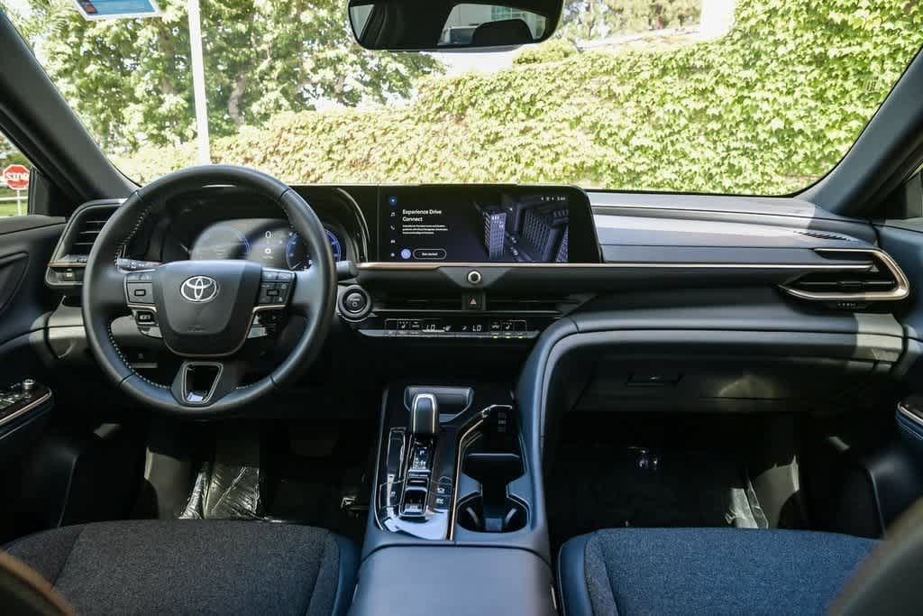 Thumbnail: 2024 Toyota Crown - 15