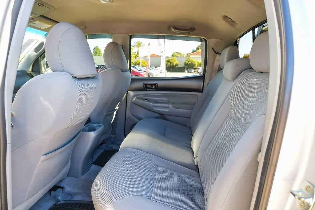 Thumbnail: 2011 Toyota Tacoma - 22