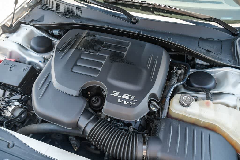 Thumbnail: 2019 Chrysler 300 - 26
