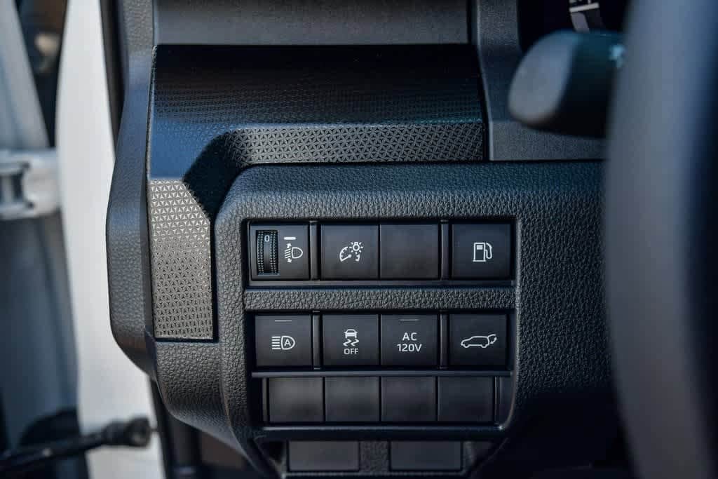 Thumbnail: 2025 Toyota 4Runner - 29