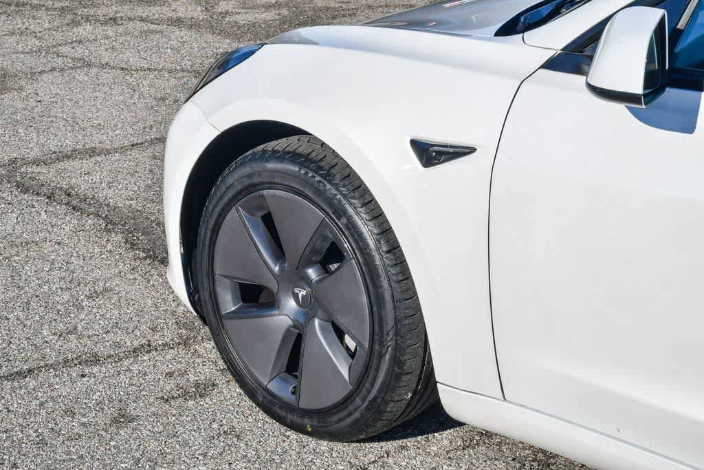 Thumbnail: 2023 Tesla Model 3 - 10