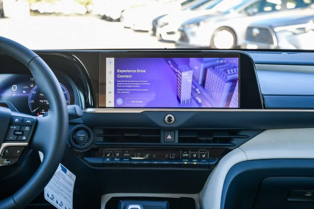 Thumbnail: 2026 Toyota Crown - 13