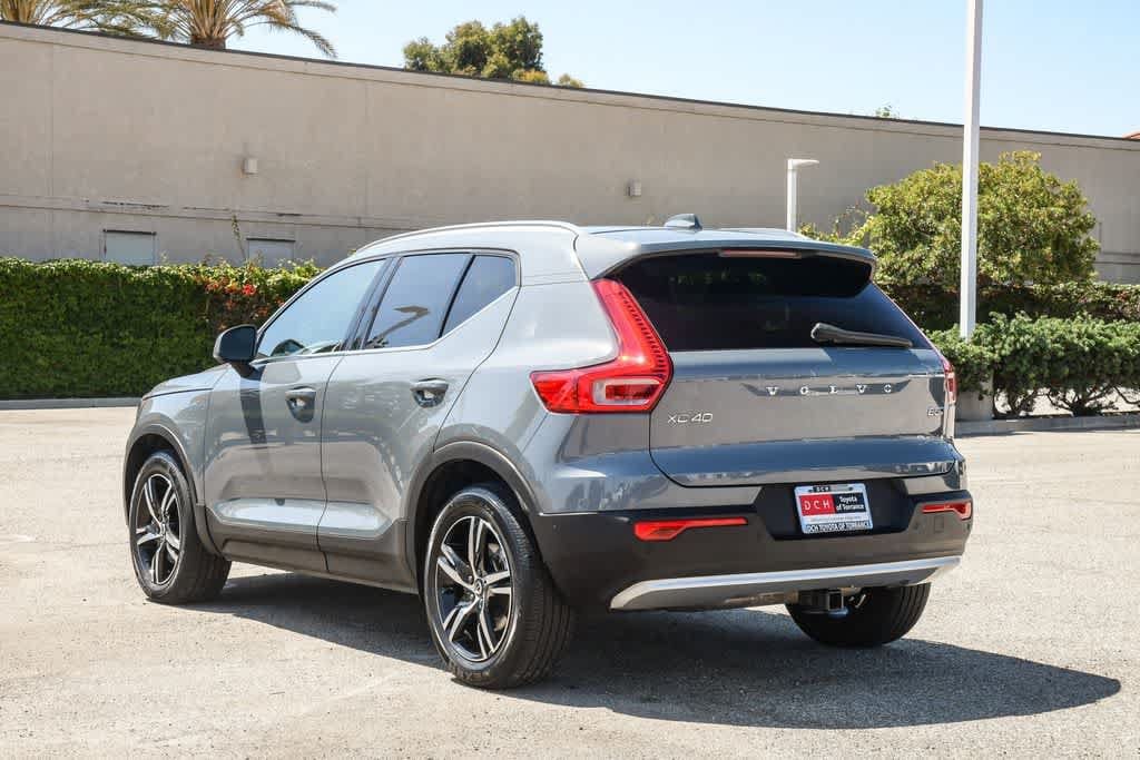 Thumbnail: 2023 Volvo XC40 - 6
