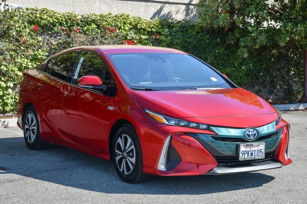 2017 Toyota Prius Prime Premium photo 4