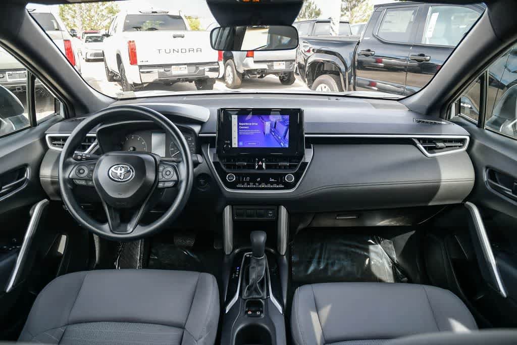 Thumbnail: 2025 Toyota Corolla Cross - 13