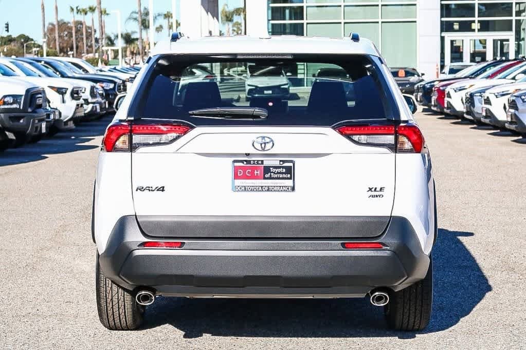 Thumbnail: 2025 Toyota RAV4 - 7