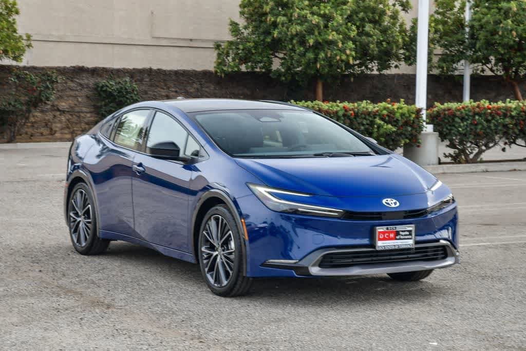 Thumbnail: 2026 Toyota Prius - 3