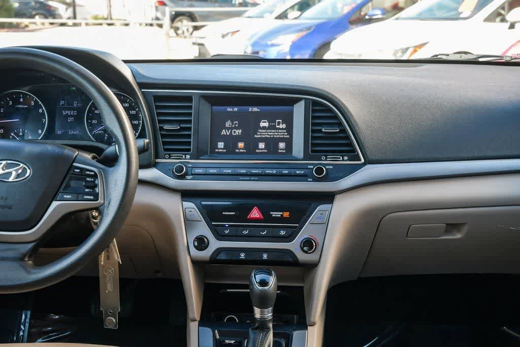 Thumbnail: 2017 Hyundai Elantra - 13