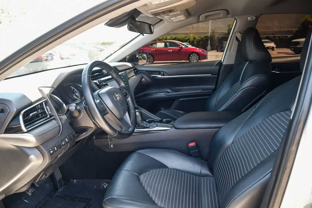 Thumbnail: 2020 Toyota Camry - 16