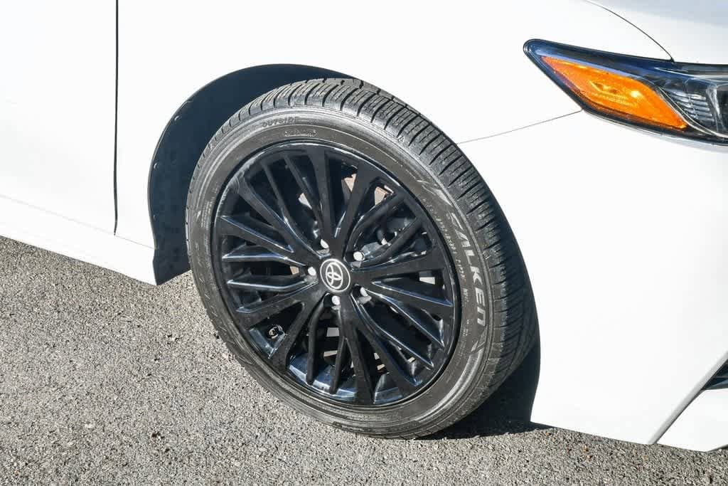 Thumbnail: 2020 Toyota Camry - 12