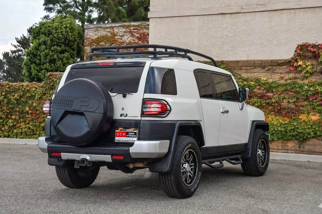 Thumbnail: 2012 Toyota FJ Cruiser - 6