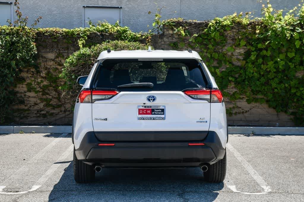 2023 Toyota RAV4 Hybrid LE photo 6