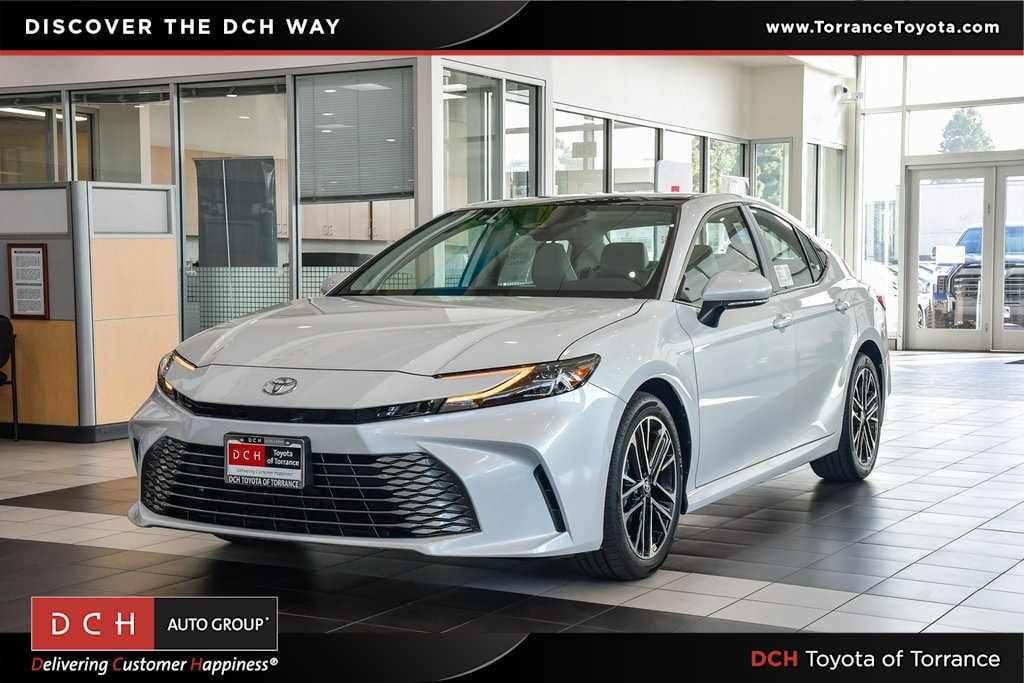 2026 Toyota Camry XLE's photo
