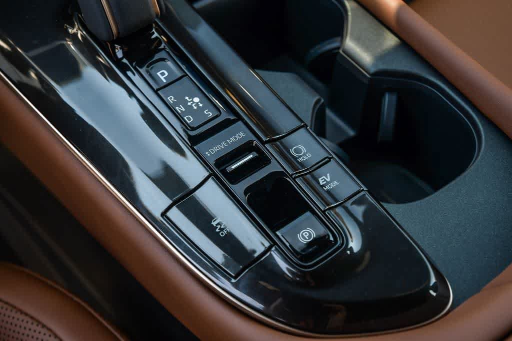 Thumbnail: 2026 Toyota Crown Signia - 22