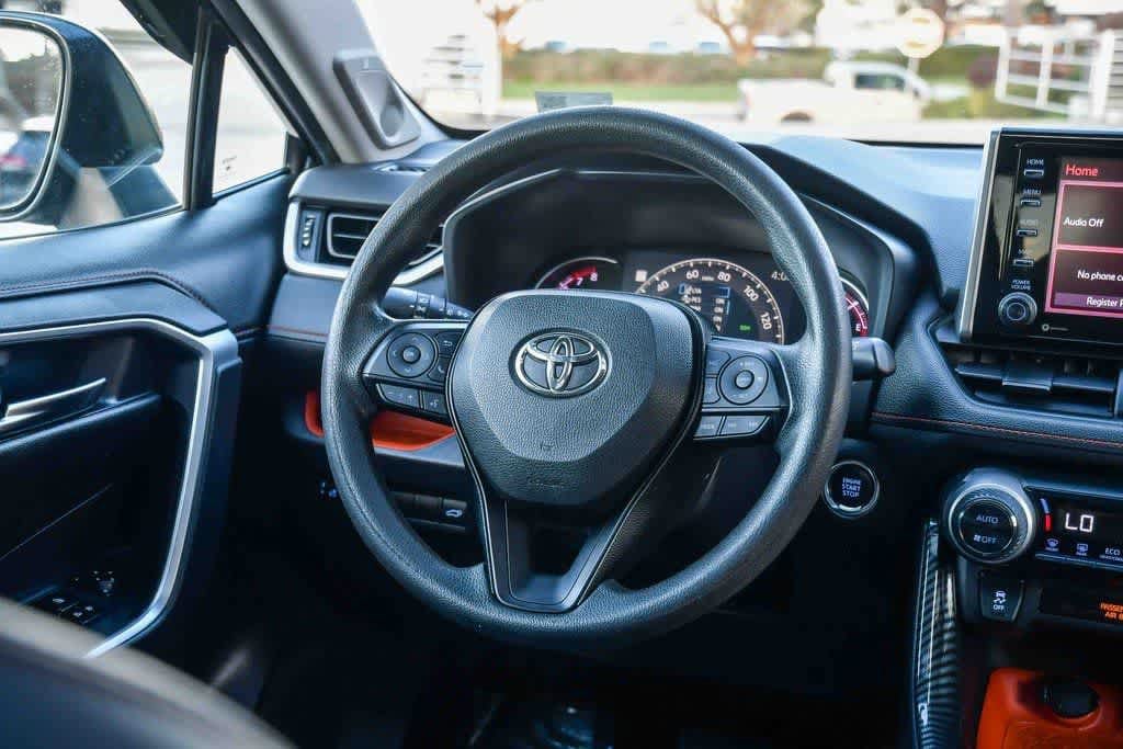 Thumbnail: 2019 Toyota RAV4 - 11