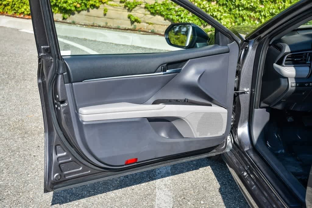 Thumbnail: 2023 Toyota Camry - 19