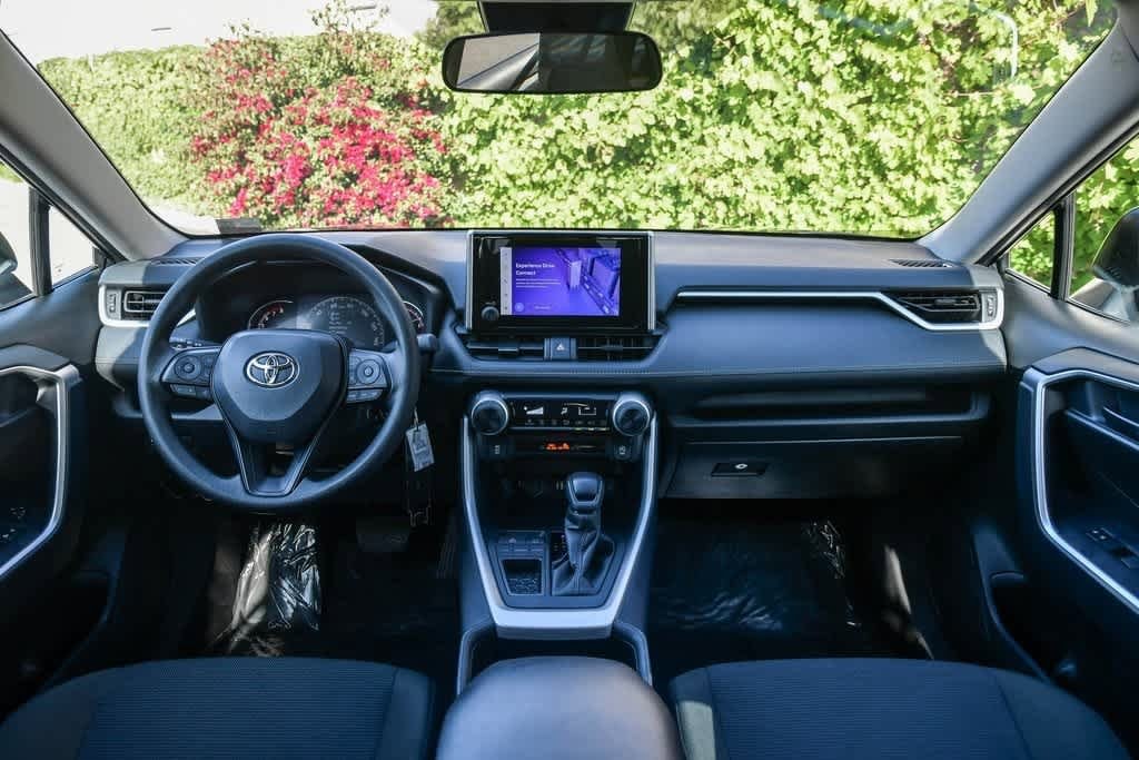 2024 Toyota RAV4 LE 14