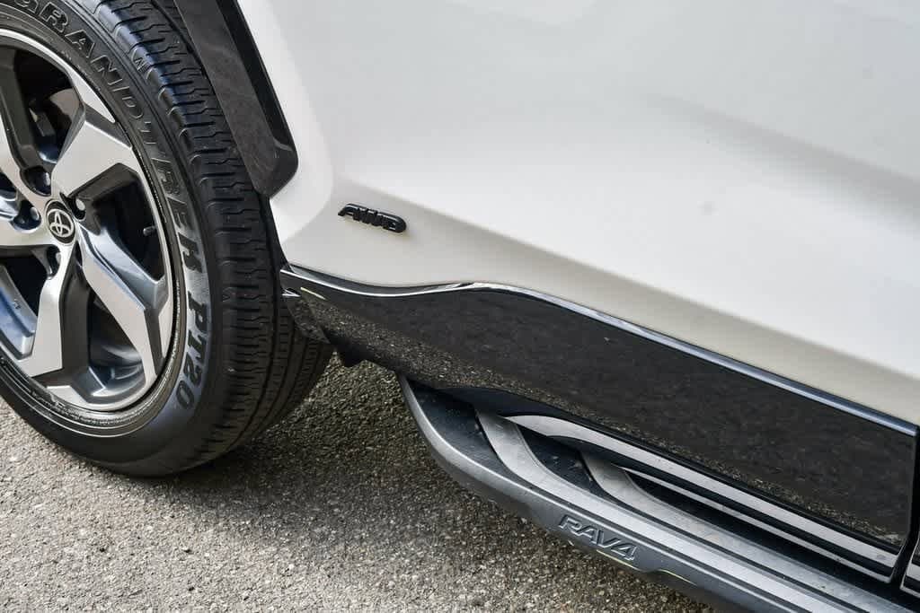 Thumbnail: 2021 Toyota RAV4 - 31