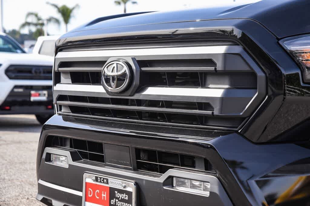 2026 Toyota Tacoma SR5 - Photo 5