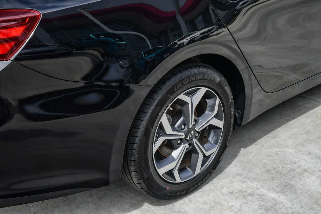 Thumbnail: 2019 Kia Forte - 10